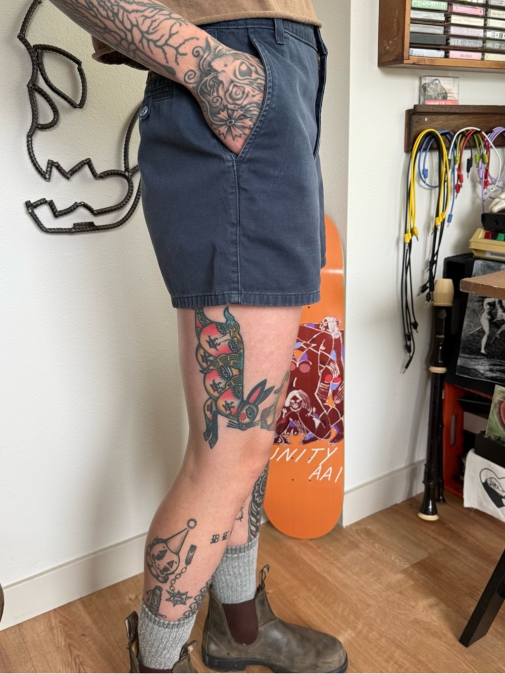 💀 SOLD 💀 Vintage 90s 2000s Calvin Klein Navy Blue Chino Shorts ~ M / 28" / 9 - Picture 3 of 9